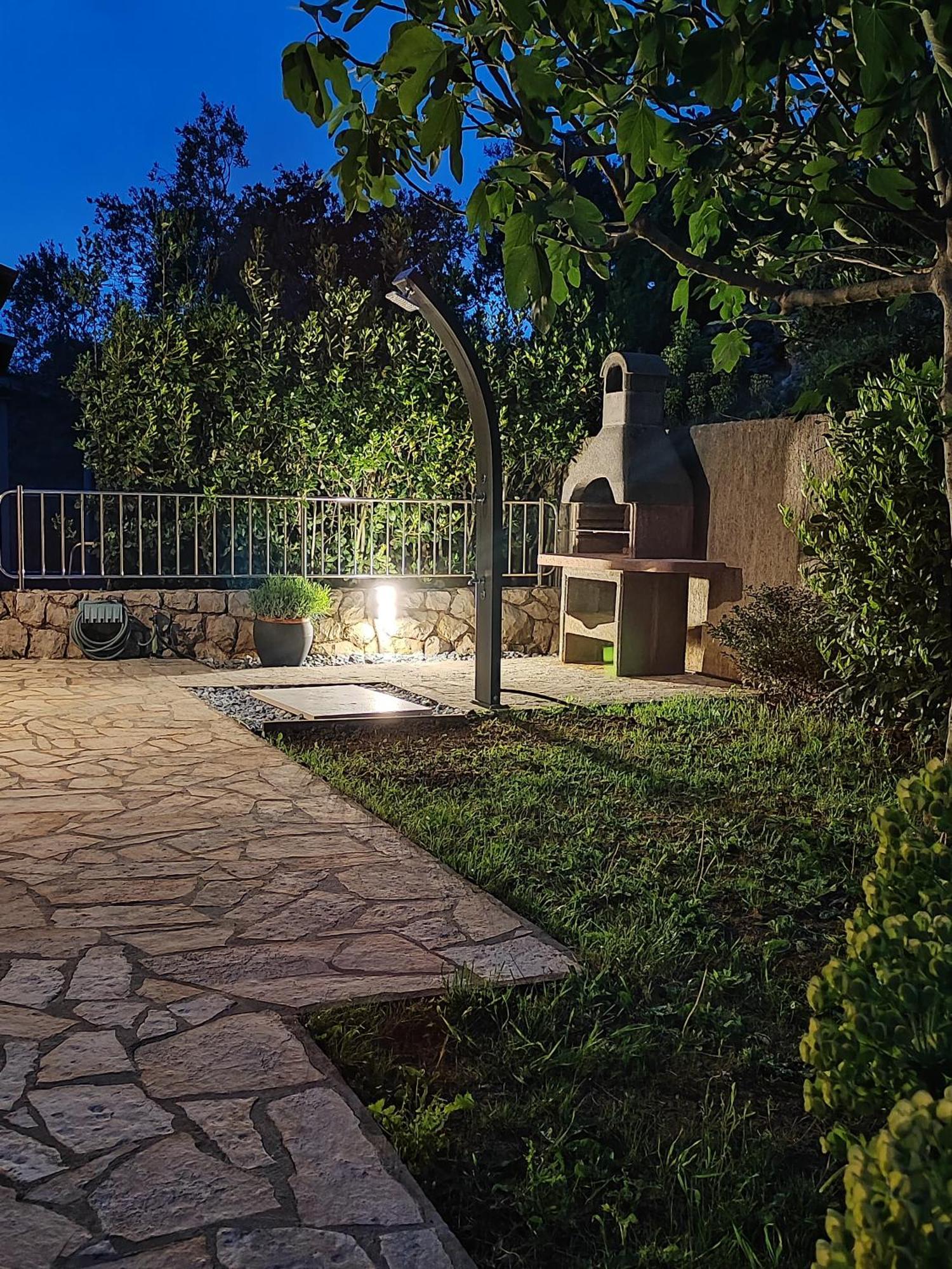 Happy Point Apartamento Krk Town Exterior foto