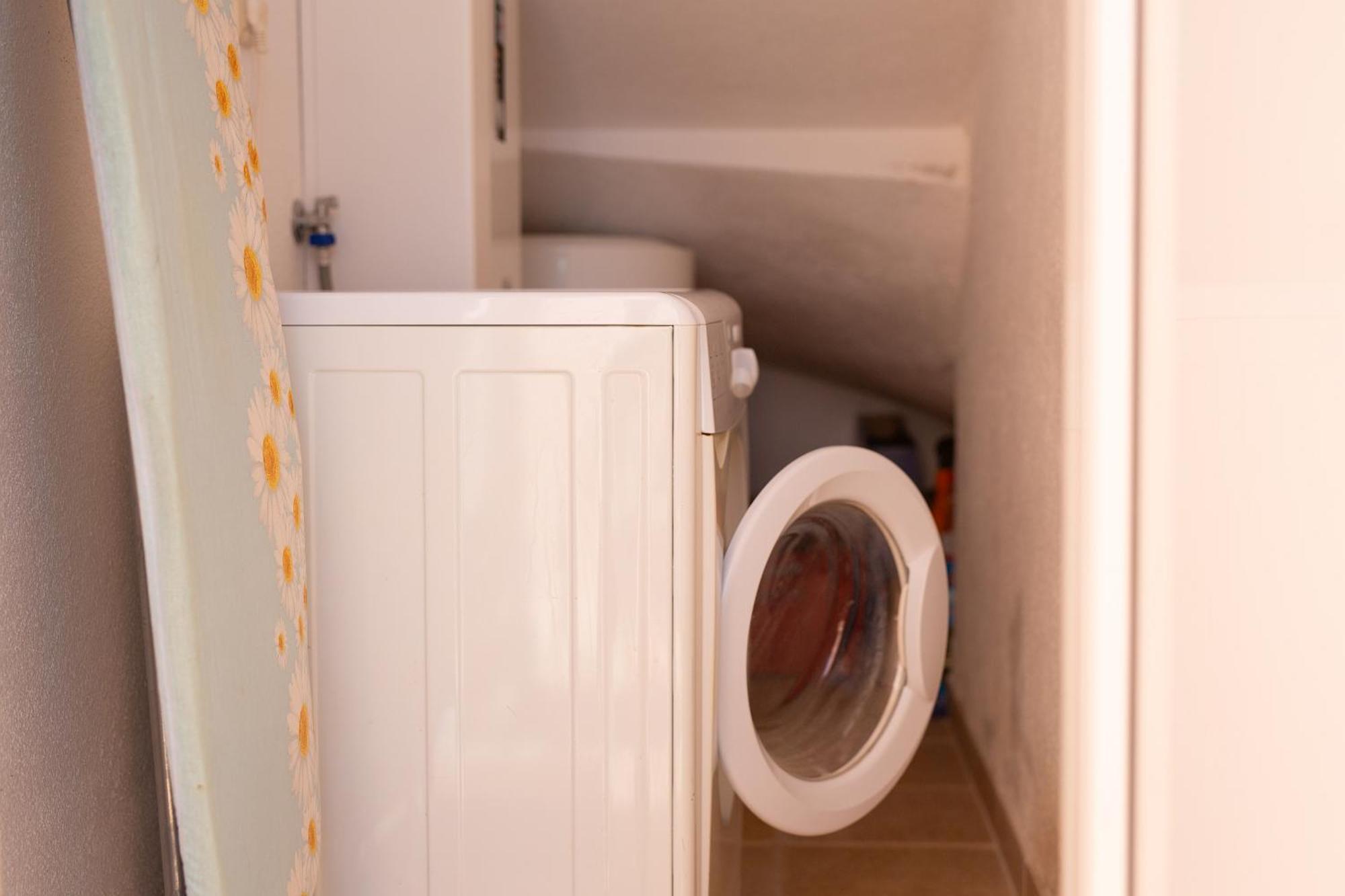 Happy Point Apartamento Krk Town Exterior foto